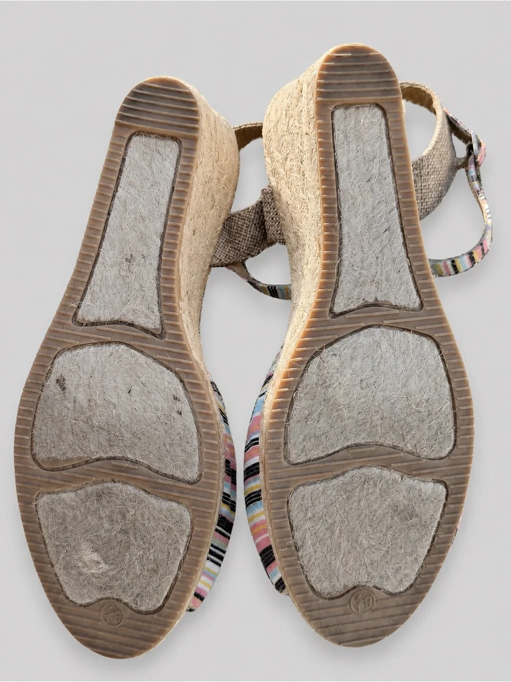 White Mountain details brand